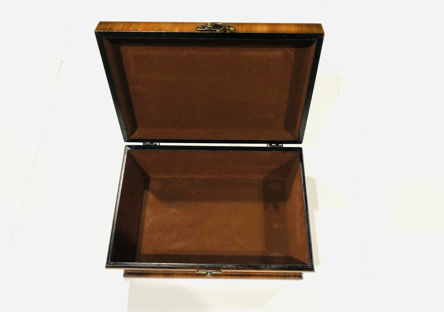 Medium wooden chess storage box